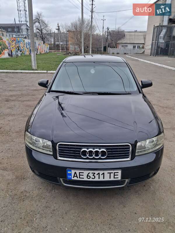 Седан Audi A4 2002 в Днепре