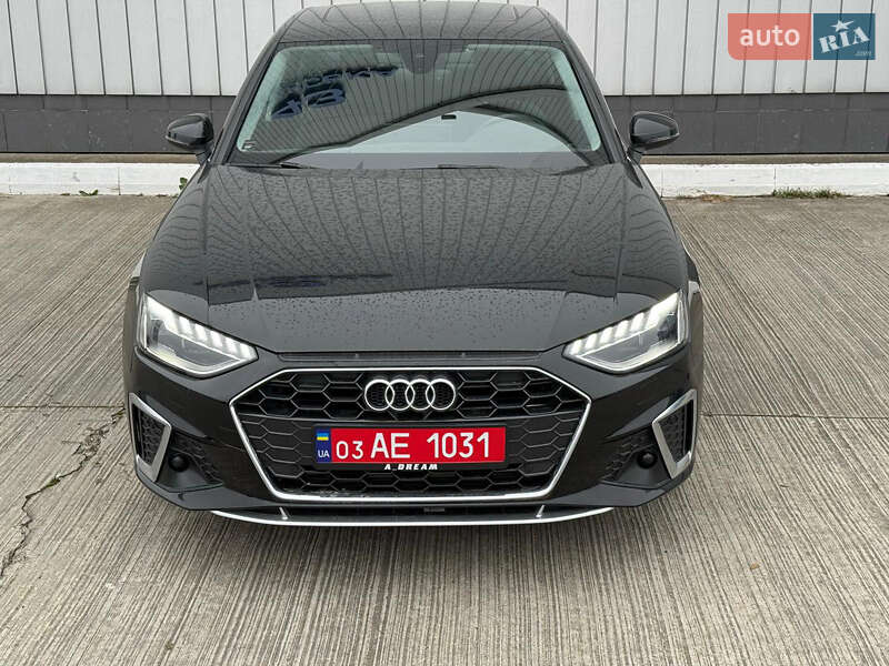 Седан Audi A4 2021 в Черновцах