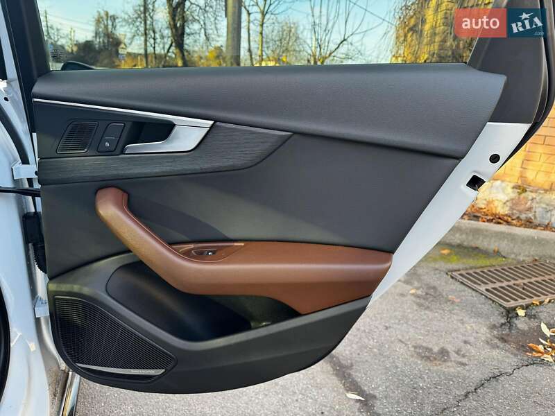 Седан Audi A4 2016 в Киеве фото 39 Седан Audi A4 2016 в Киеве
