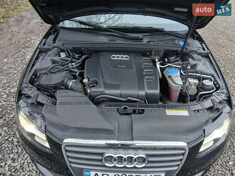 Седан Audi A4 2010 в Казатине