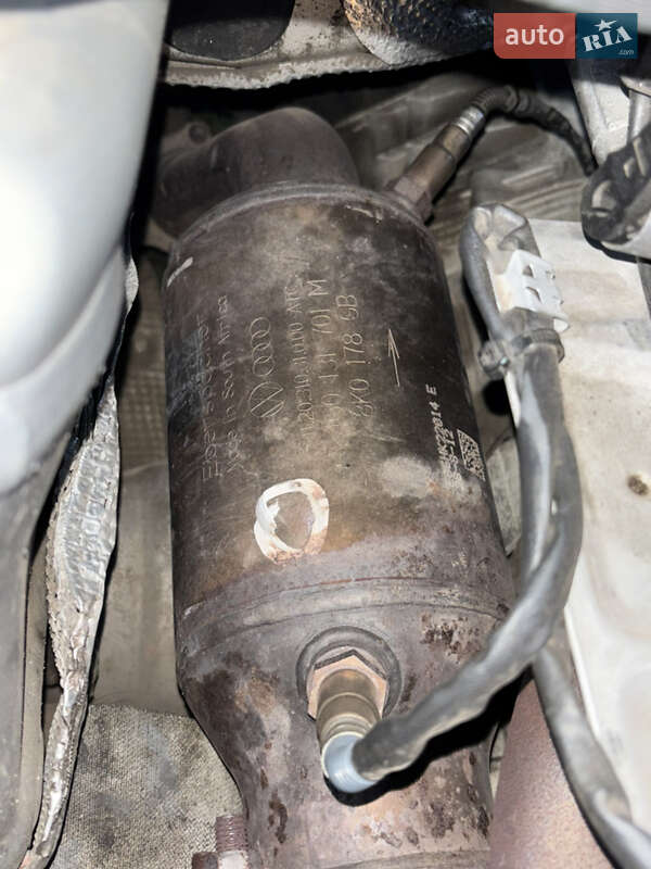 Седан Audi A4 2012 в Кривом Роге