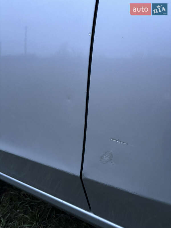 Седан Audi A4 2012 в Кривом Роге