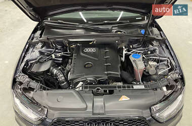 Седан Audi A4 2013 в Львове