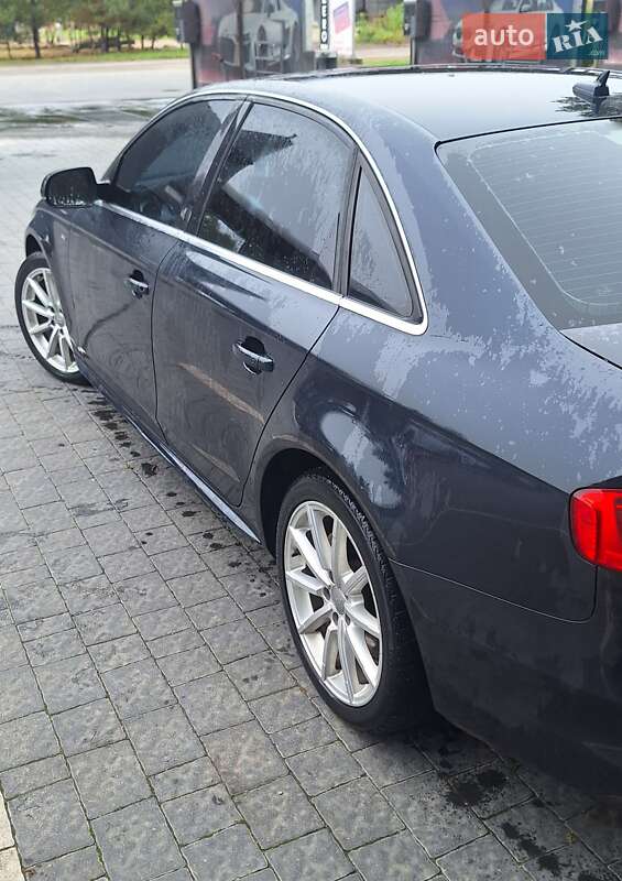 Седан Audi A4 2015 в Виннице