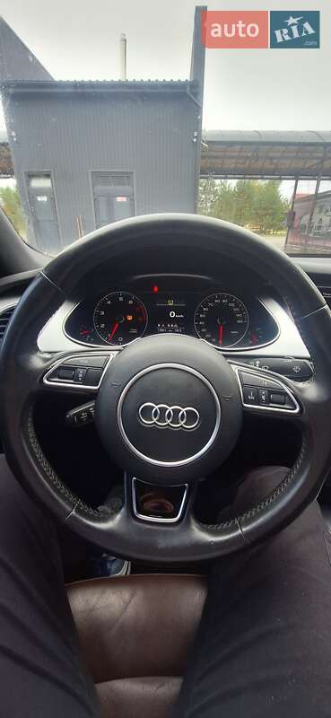 Седан Audi A4 2015 в Виннице