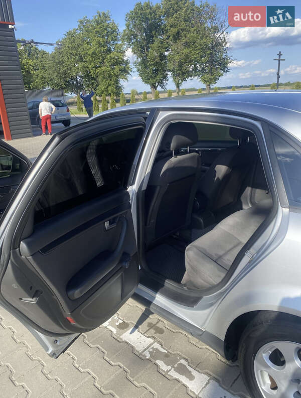 Седан Audi A4 2002 в Борисполе