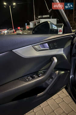 Седан Audi A4 2015 в Борисполе