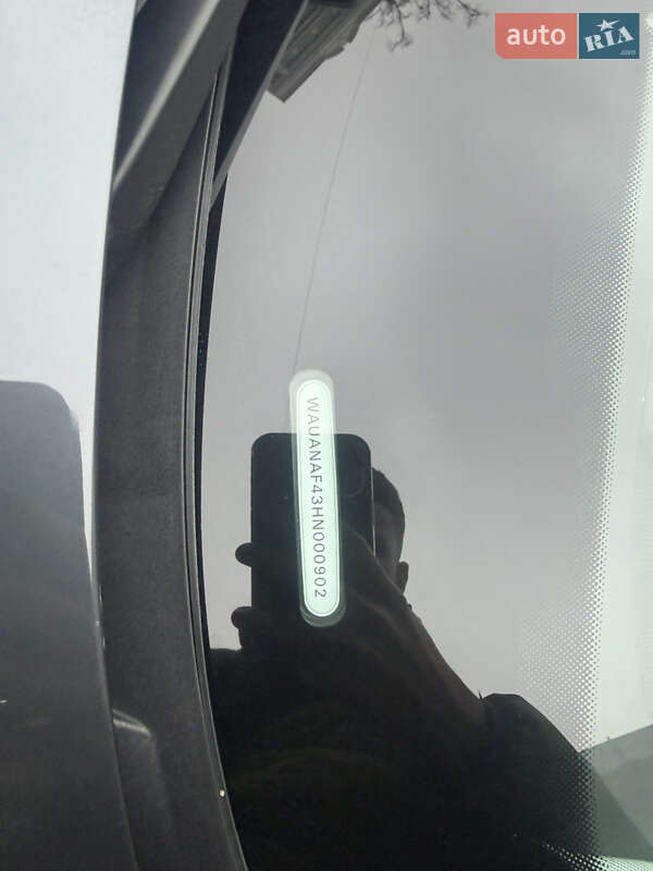 Седан Audi A4 2015 в Борисполе