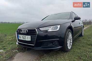 Универсал Audi A4 2018 в Киеве