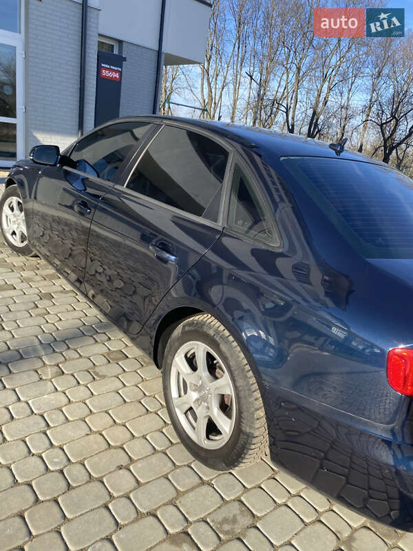 Седан Audi A4 2011 в Новояворовске фото 9 Седан Audi A4 2011 в Новояворовске