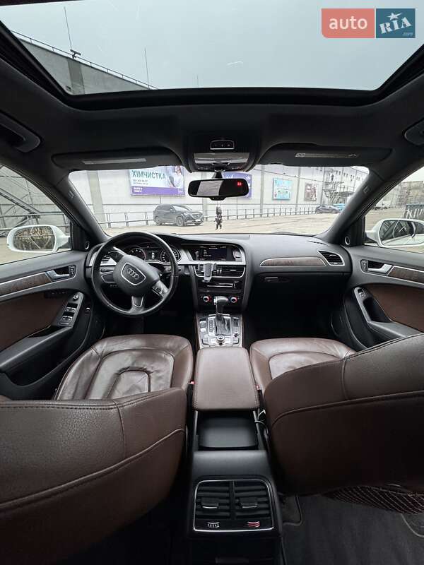 Седан Audi A4 2012 в Вишневом