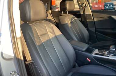 Седан Audi A4 2015 в Львове