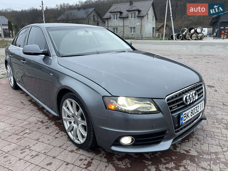 Седан Audi A4 2012 в Теребовле