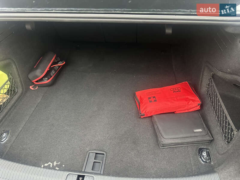 Седан Audi A4 2017 в Киеве фото 20 Седан Audi A4 2017 в Киеве