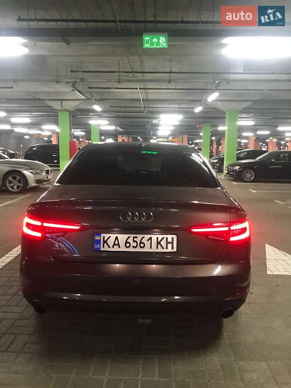Седан Audi A4 2016 в Киеве