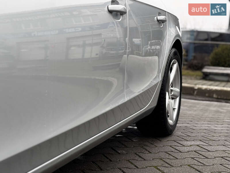 Седан Audi A4 2013 в Хмельницком