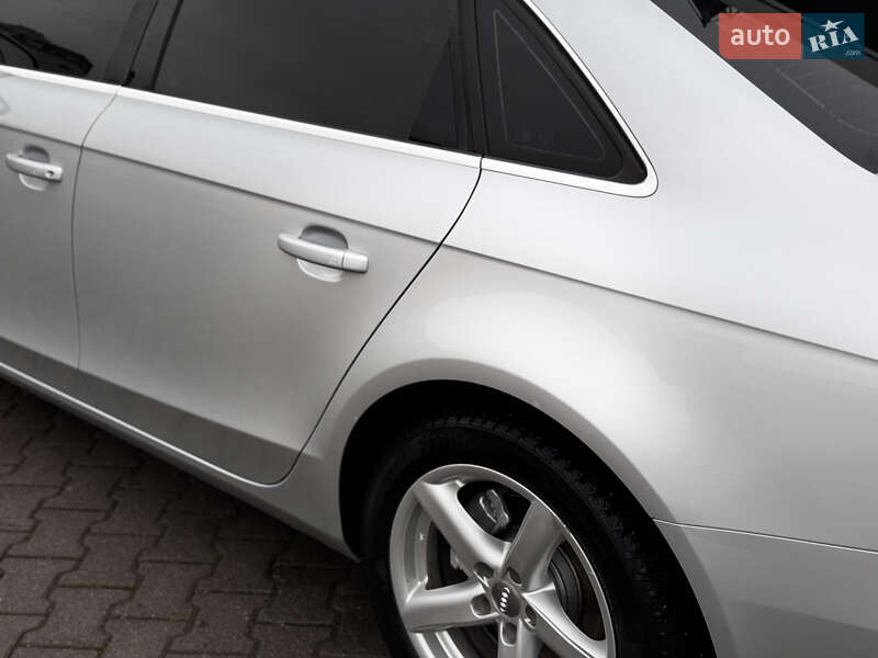 Седан Audi A4 2013 в Хмельницком