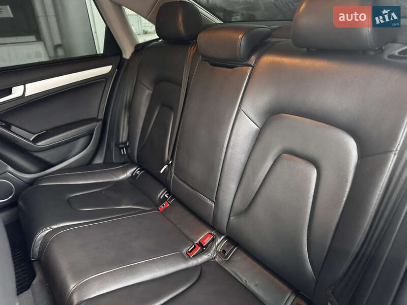 Седан Audi A4 2013 в Хмельницком