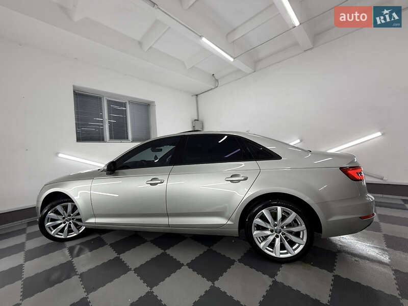 Седан Audi A4 2017 в Трускавце