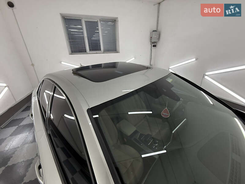 Седан Audi A4 2017 в Трускавце