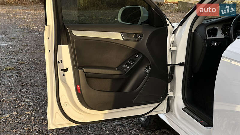 Седан Audi A4 2016 в Самборе