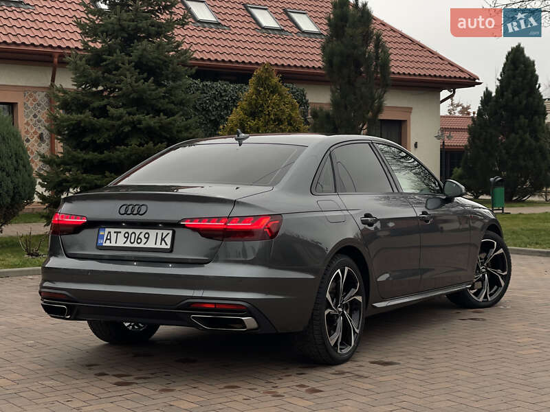 Седан Audi A4 2020 в Ивано-Франковске