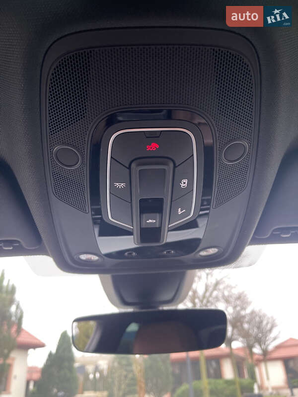 Седан Audi A4 2020 в Ивано-Франковске