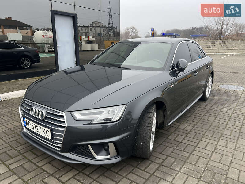 Седан Audi A4 2018 в Дніпрі