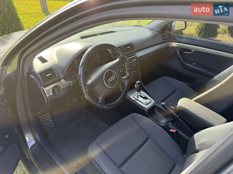 Седан Audi A4 2002 в Борщеве