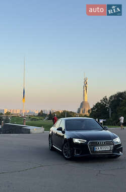 Седан Audi A4 2018 в Киеве