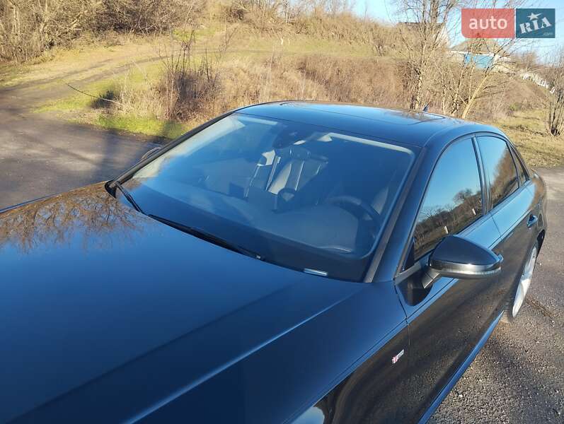 Седан Audi A4 2018 в Белой Церкви