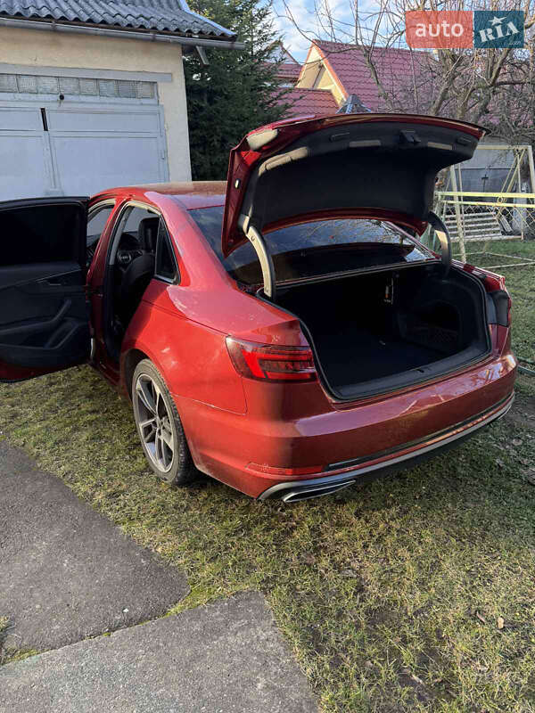 Седан Audi A4 2019 в Ивано-Франковске