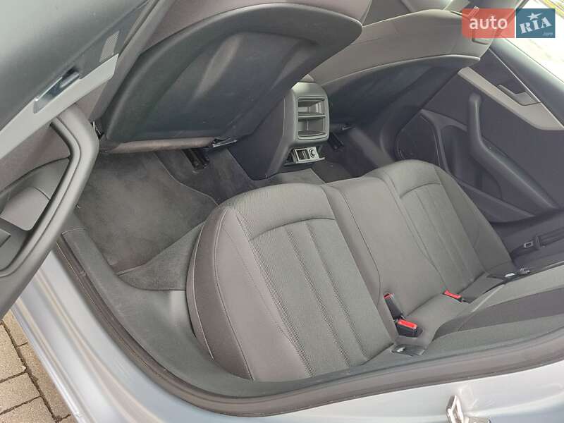 Универсал Audi A4 2016 в Хмельницком