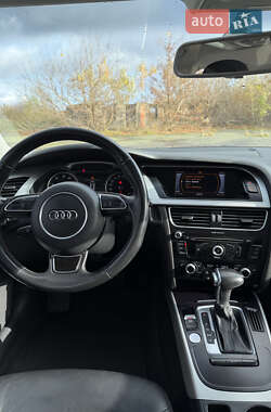 Седан Audi A4 2015 в Звягеле