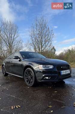 Седан Audi A4 2015 в Звягеле