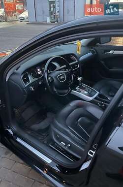Седан Audi A4 2012 в Киеве