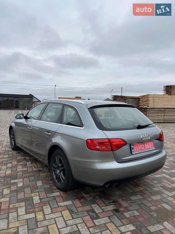 Универсал Audi A4 2010 в Луцке
