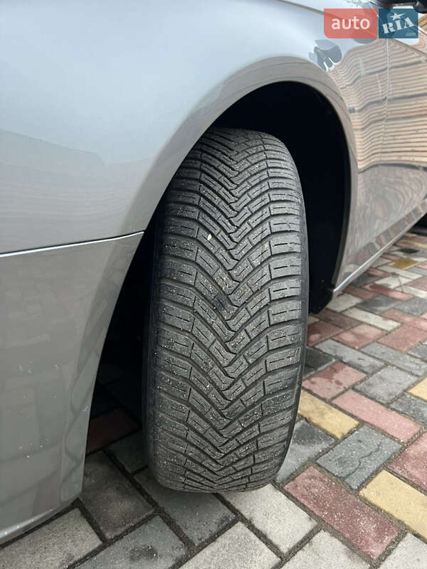 Универсал Audi A4 2010 в Луцке