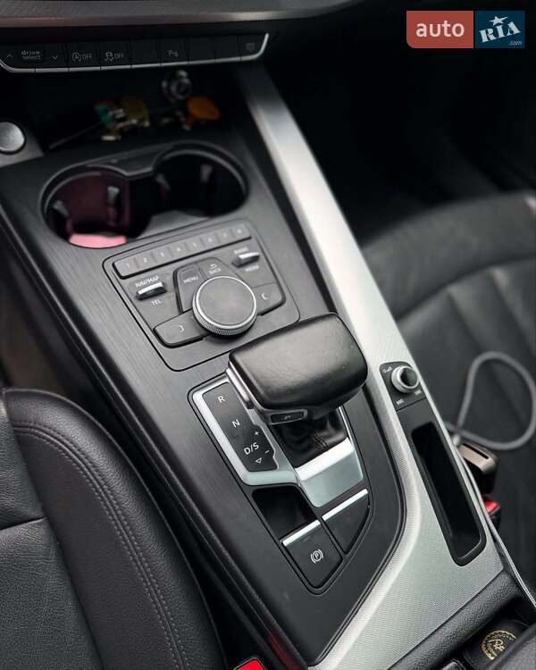 Седан Audi A4 2015 в Львове