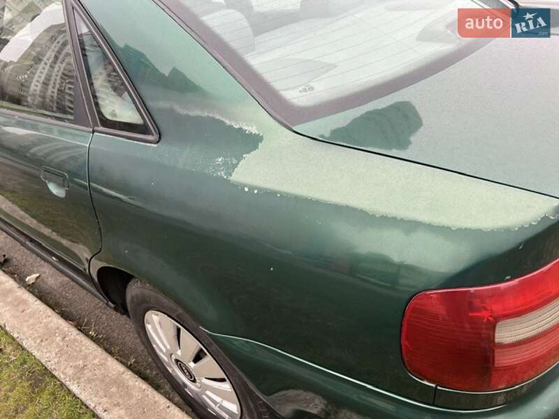Седан Audi A4 2001 в Киеве