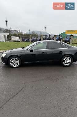 Седан Audi A4 2016 в Мукачево