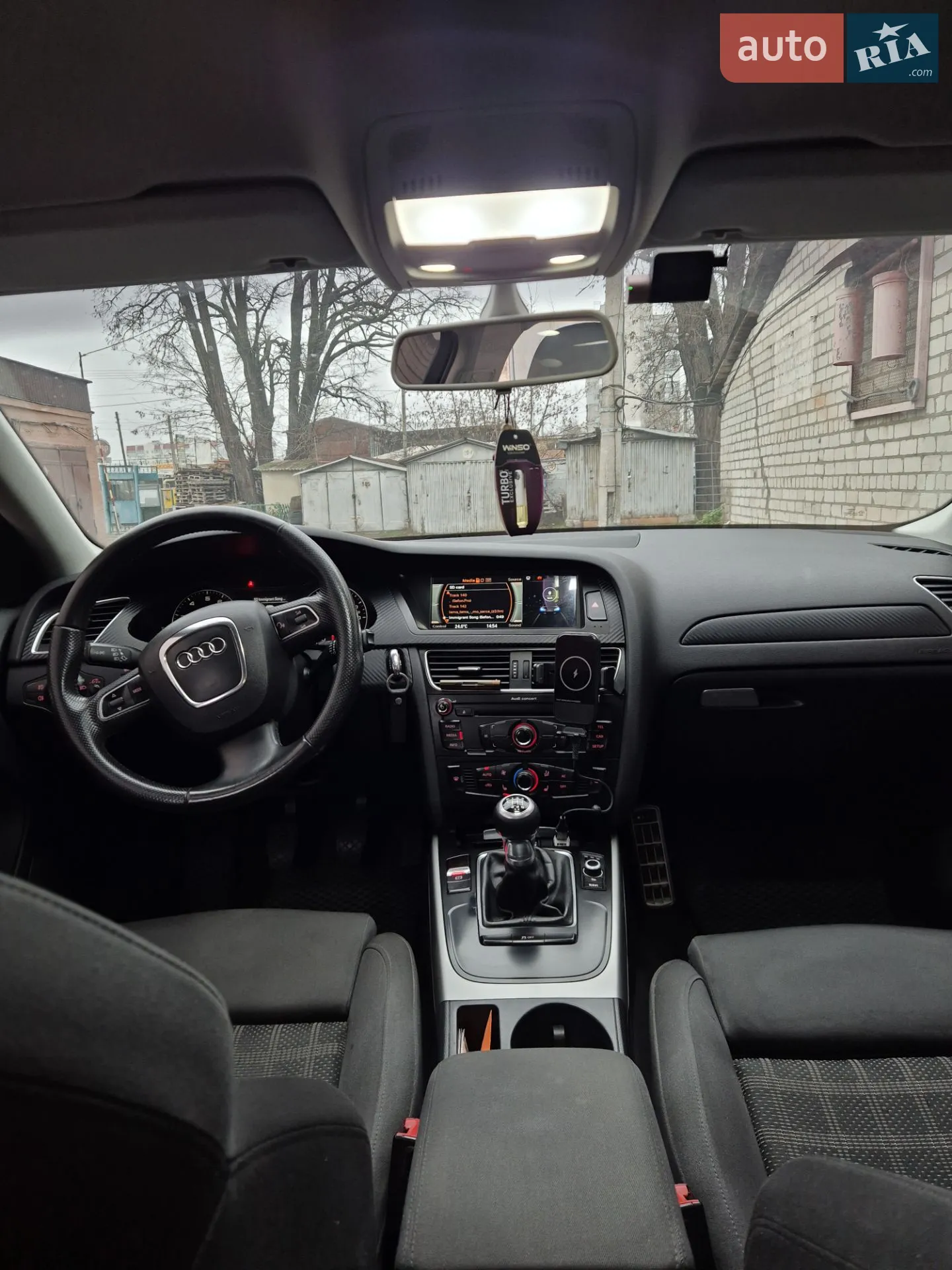 2010 Audi A4 - мініатюра 6