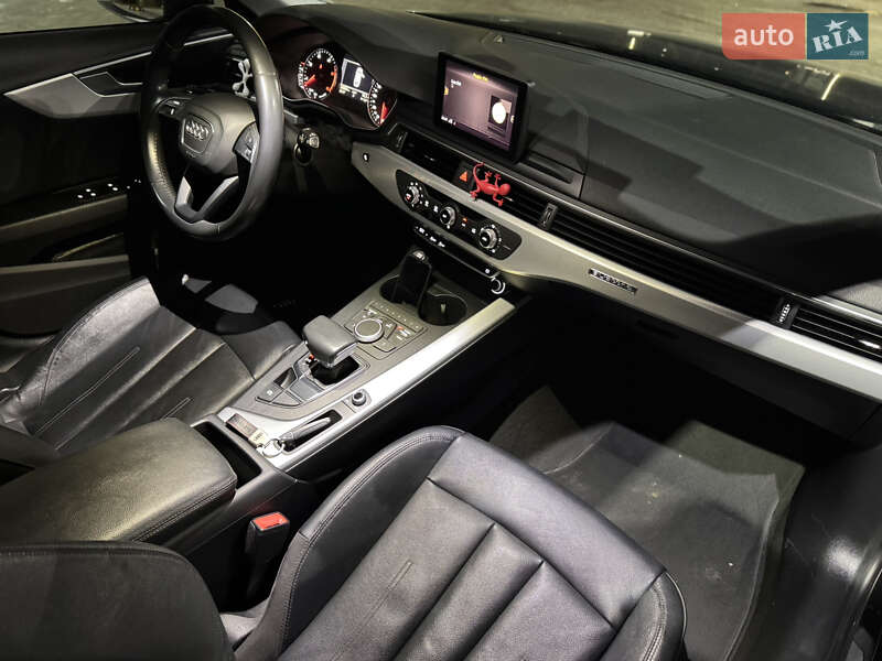 Универсал Audi A4 2019 в Львове