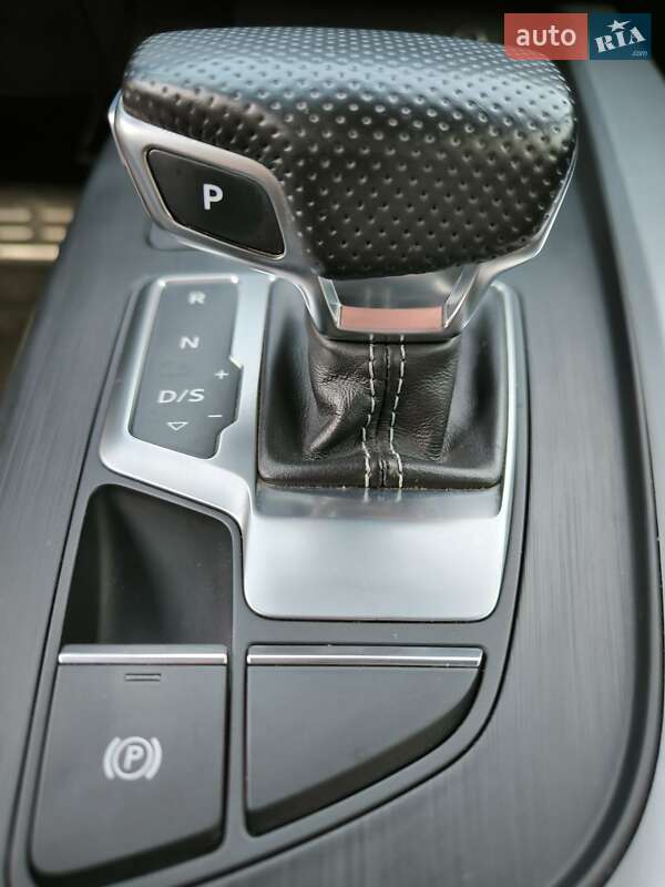 Универсал Audi A4 2016 в Хмельницком