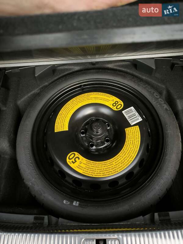 Универсал Audi A4 2016 в Хмельницком