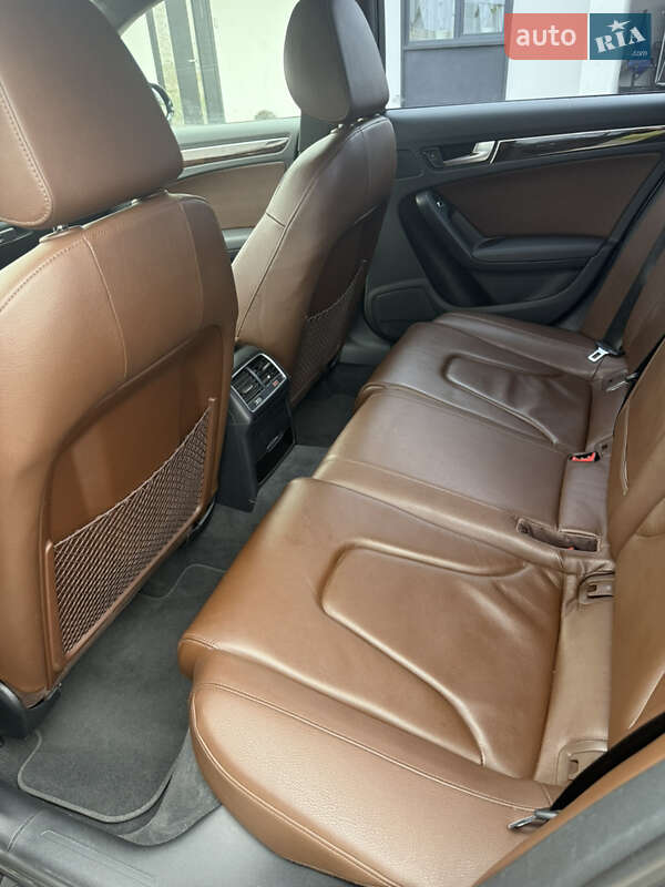 Седан Audi A4 2015 в Харькове