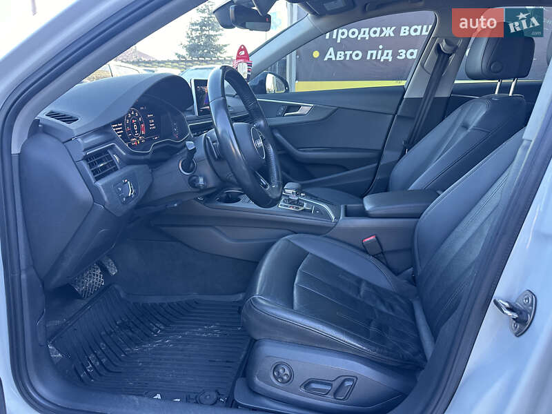 Седан Audi A4 2016 в Ивано-Франковске
