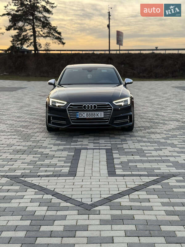 Седан Audi A4 2017 в Львове
