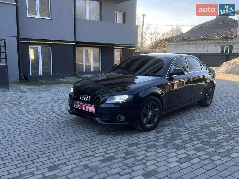Седан Audi A4 2009 в Чорткове
