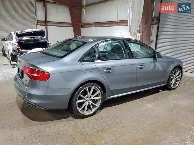 Седан Audi A4 2016 в Ивано-Франковске
